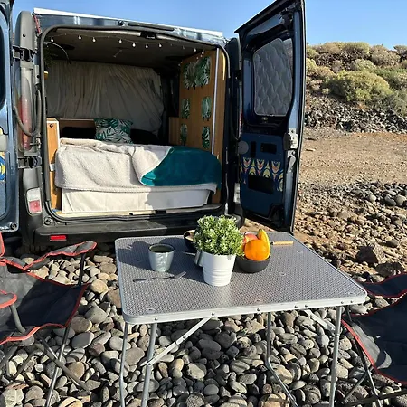 Campingplatz Camper Van The Blue Whale